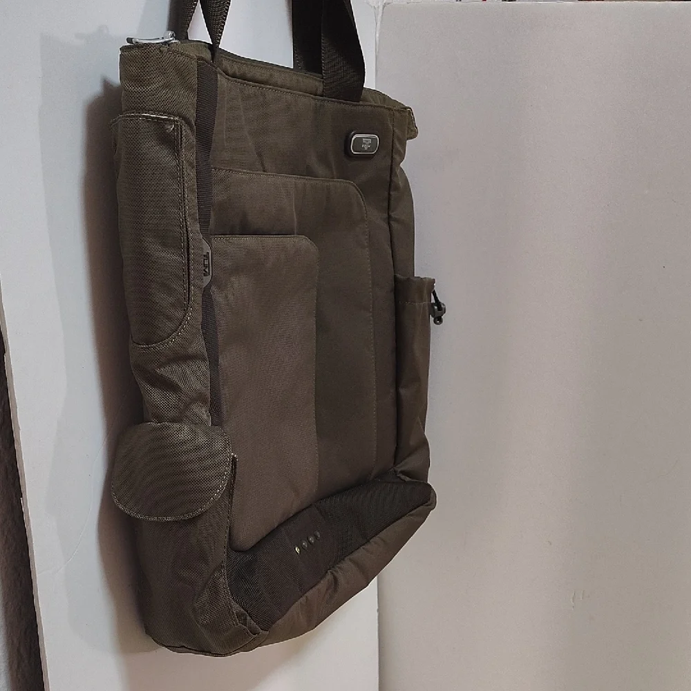 Tumi T Tech Olive Army Green Ballistic Nylon Tote Bag Water Bottle Slot